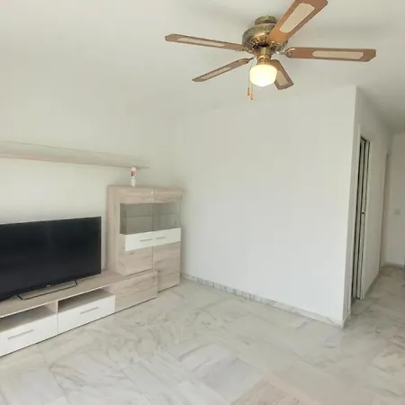 Del Parque Flats Meseta Swimmingpool Torremolinos