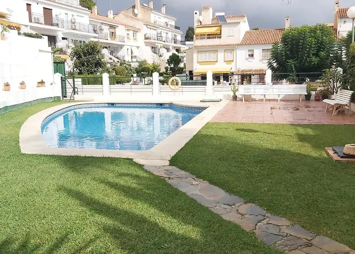 Del Parque Flats Meseta Swimmingpool Torremolinos