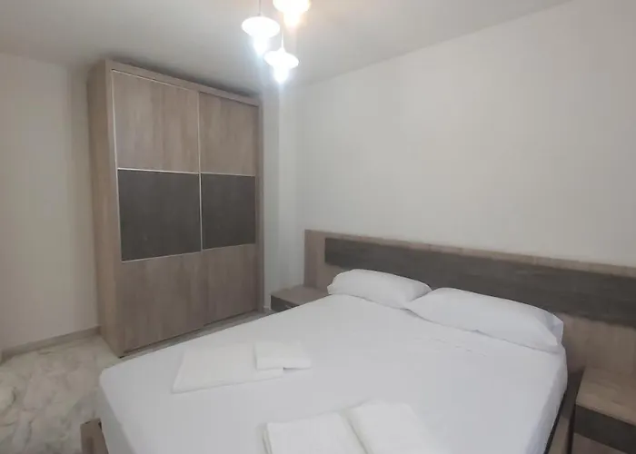 Del Parque Flats Meseta Swimmingpool Lägenhet Torremolinos